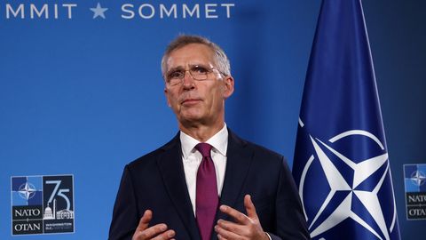 Medijs: Bijušais NATO vadītājs Stoltenbergs 2021. gadā rīkojies pretēji Baltijas valstu interesēm