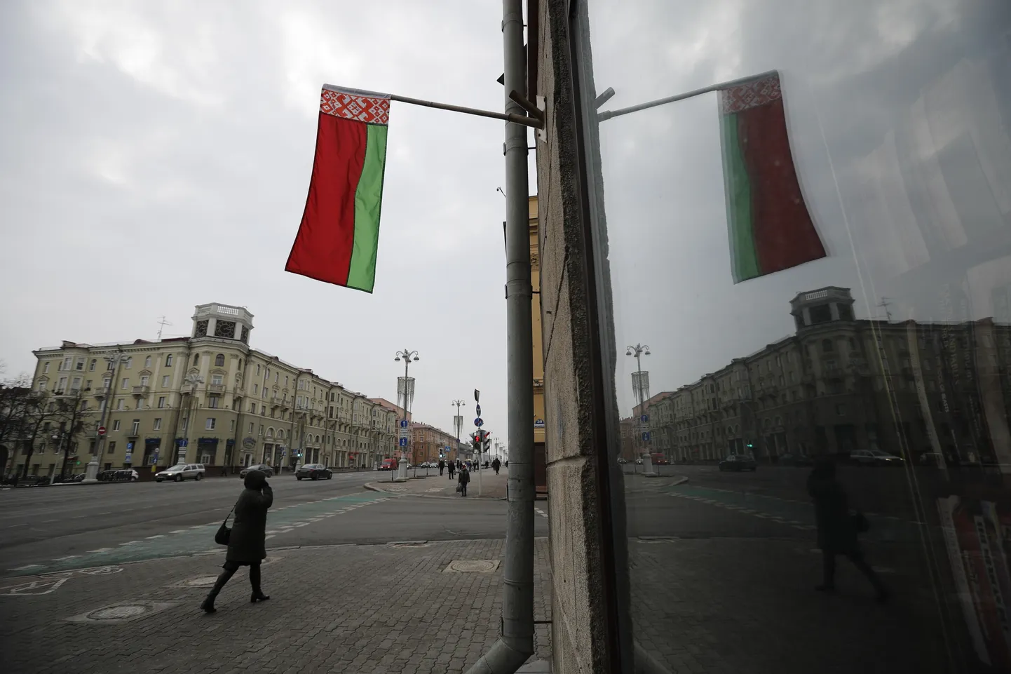 Valgevene lipp Minski tänaval.