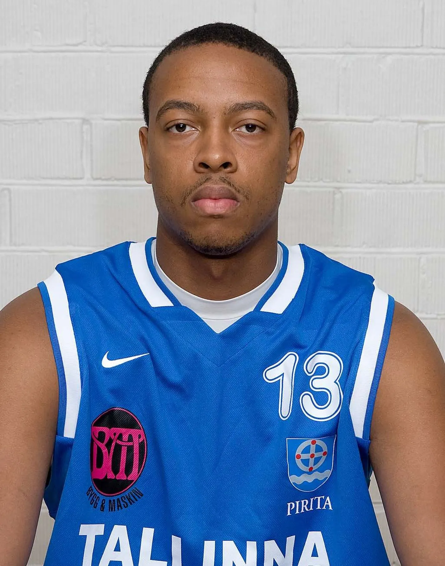 Andrais Thorton.