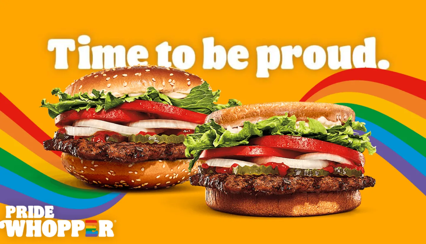 Austrijā nopērkamais "Whopper" burgers ar divām augšējām vai apakšējām maizītes daļām.
