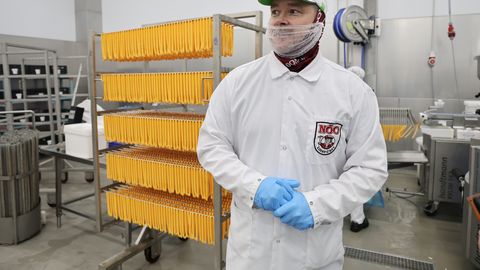 Nõo lihatööstus investeeris miljon eurot ja hakkas juustust snäkke tootma