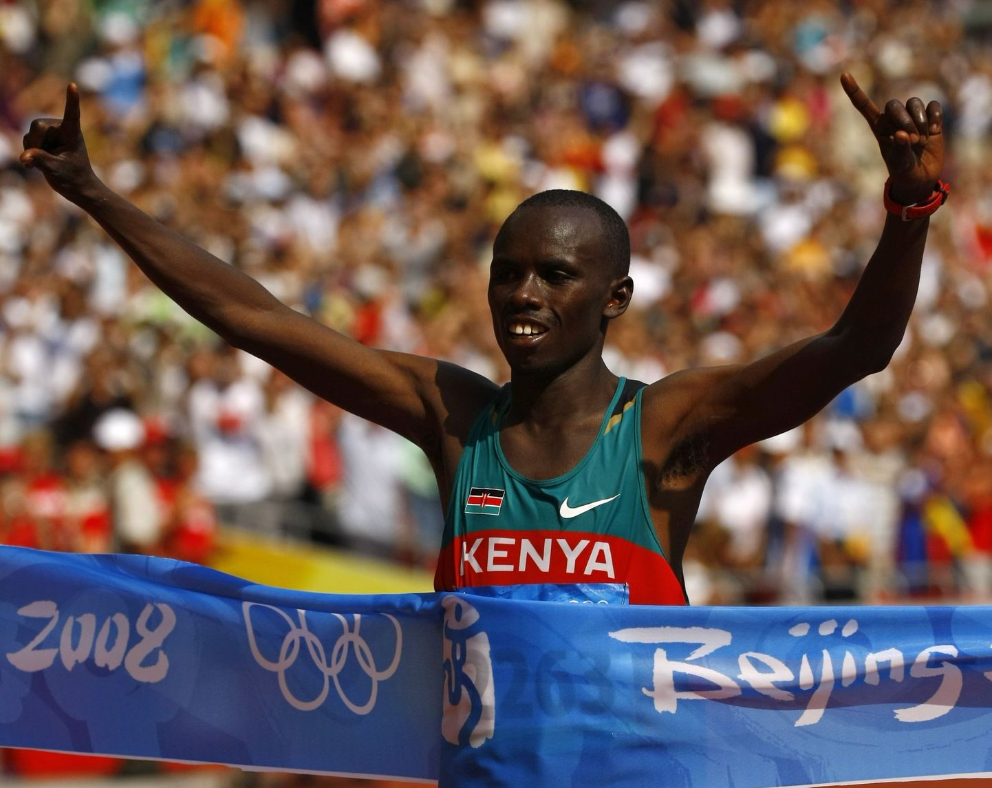 Pekingi olümpiamängude maratonijooksu võitja Keenia sportlane Samuel Kamau Wansiru.