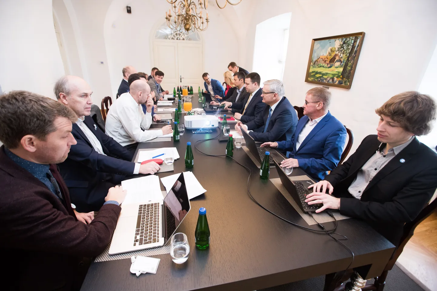Keskerakonna, EKRE ja Isamaa esindajate kohtumine.