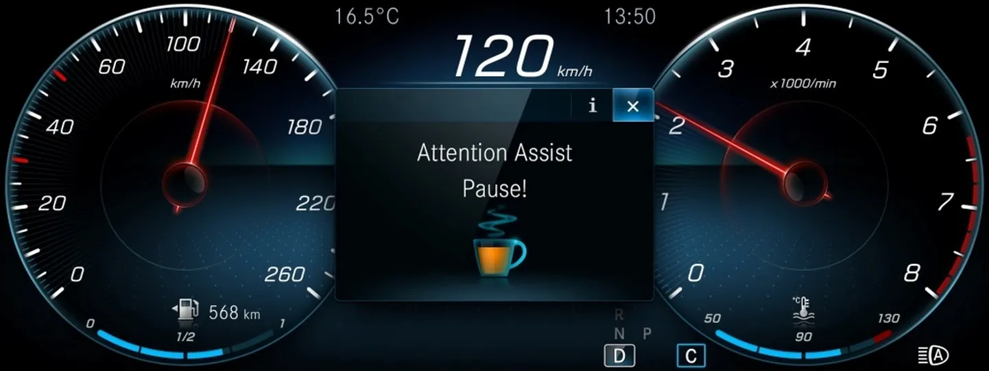 Mercedes-Benz automašīnas instrumentu panelis