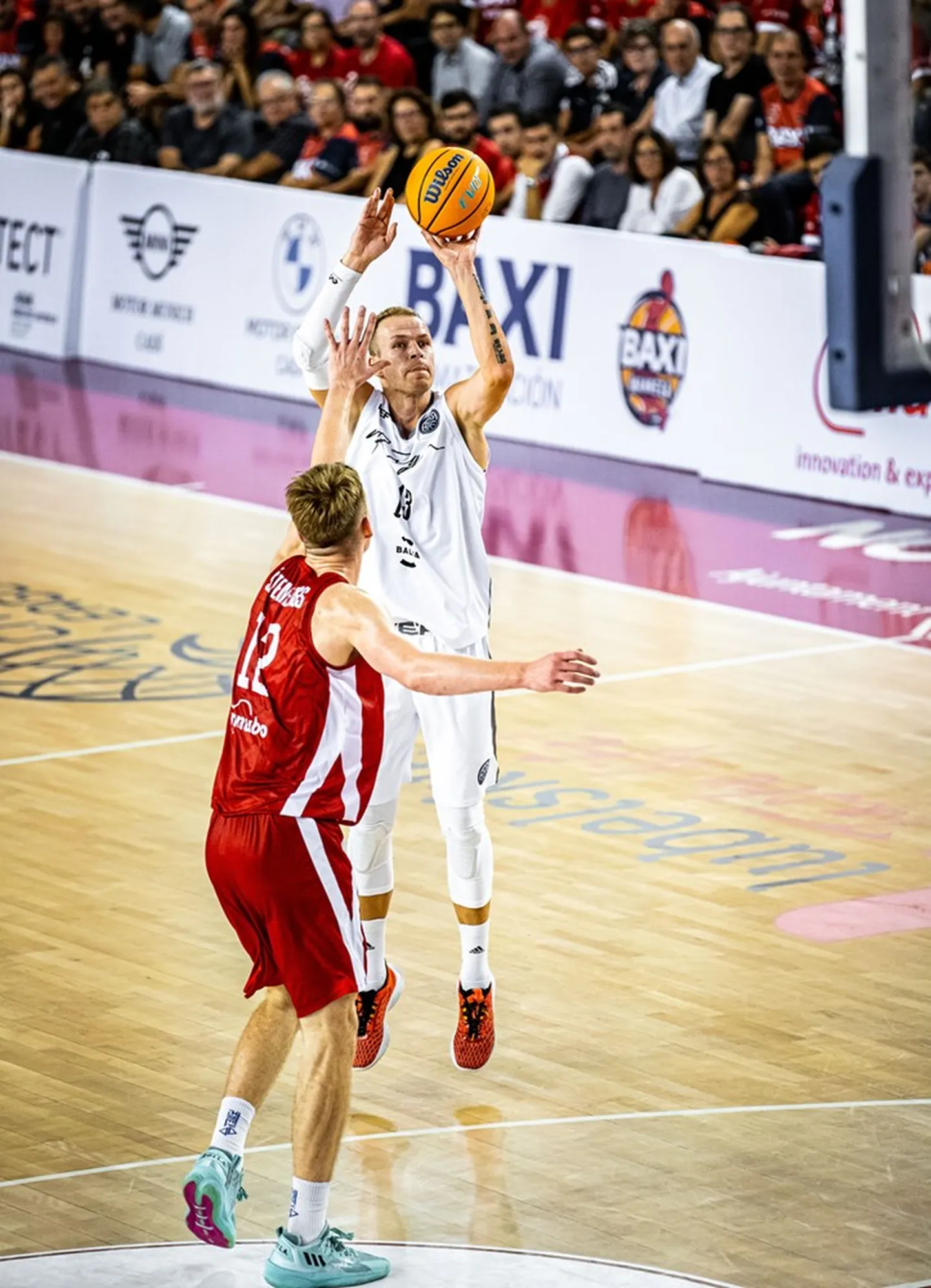 "VEF Rīga" basketbolists Māris Gulbis