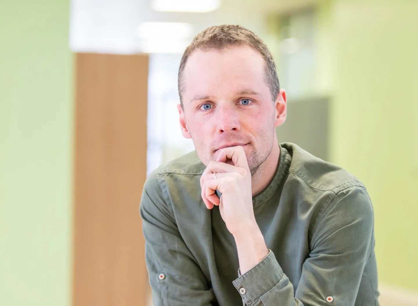«Minu lapsepõlve lemmikmäng oli kool ning õpetasin oma tänava lapsi,» tunnistas Võru gümnaasiumi direktor Karmo Kurvits.