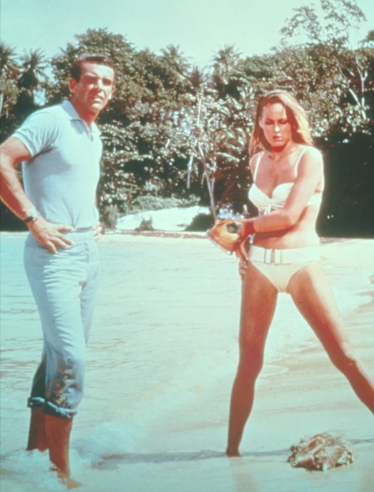Sean Connery ja Ursula Andress filmi «Dr. No» võtetel