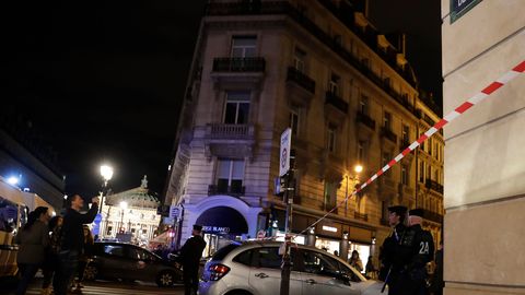 Fotod: Pariisis toimus noarünnak, hukkus üks inimene ning mitu sai viga
