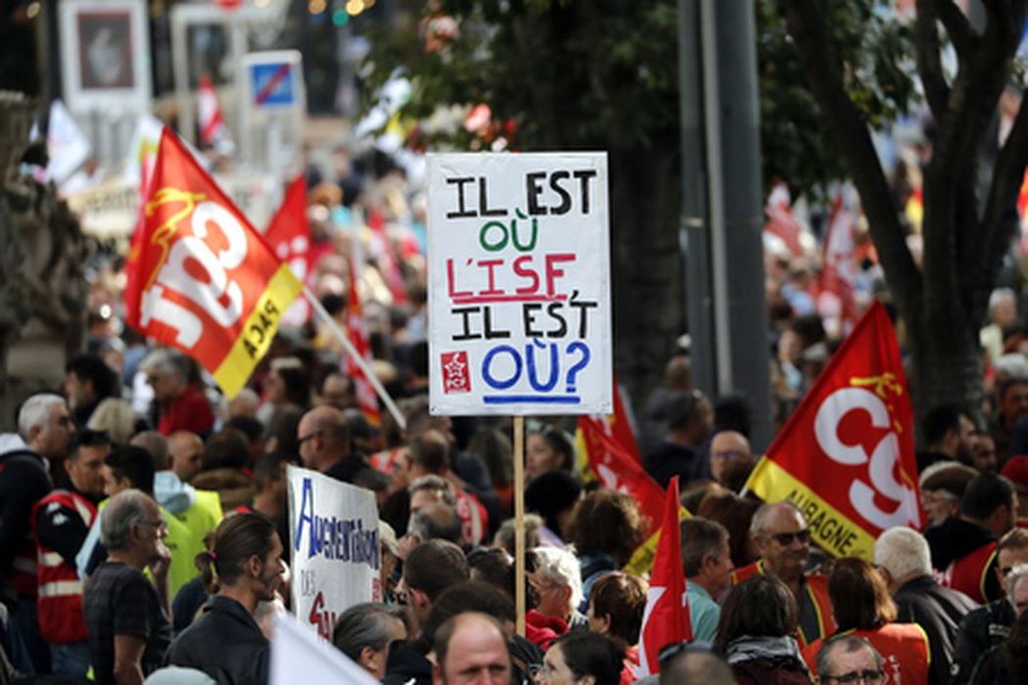 Streikijad Marseille'is meelt avaldamas.