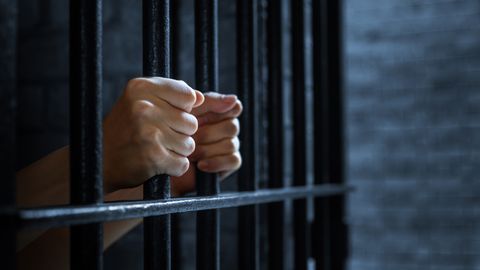 Par seksuālo vardarbību pret pacientēm imunologam Ņikiforenko piespriež 13 gadu cietumsodu