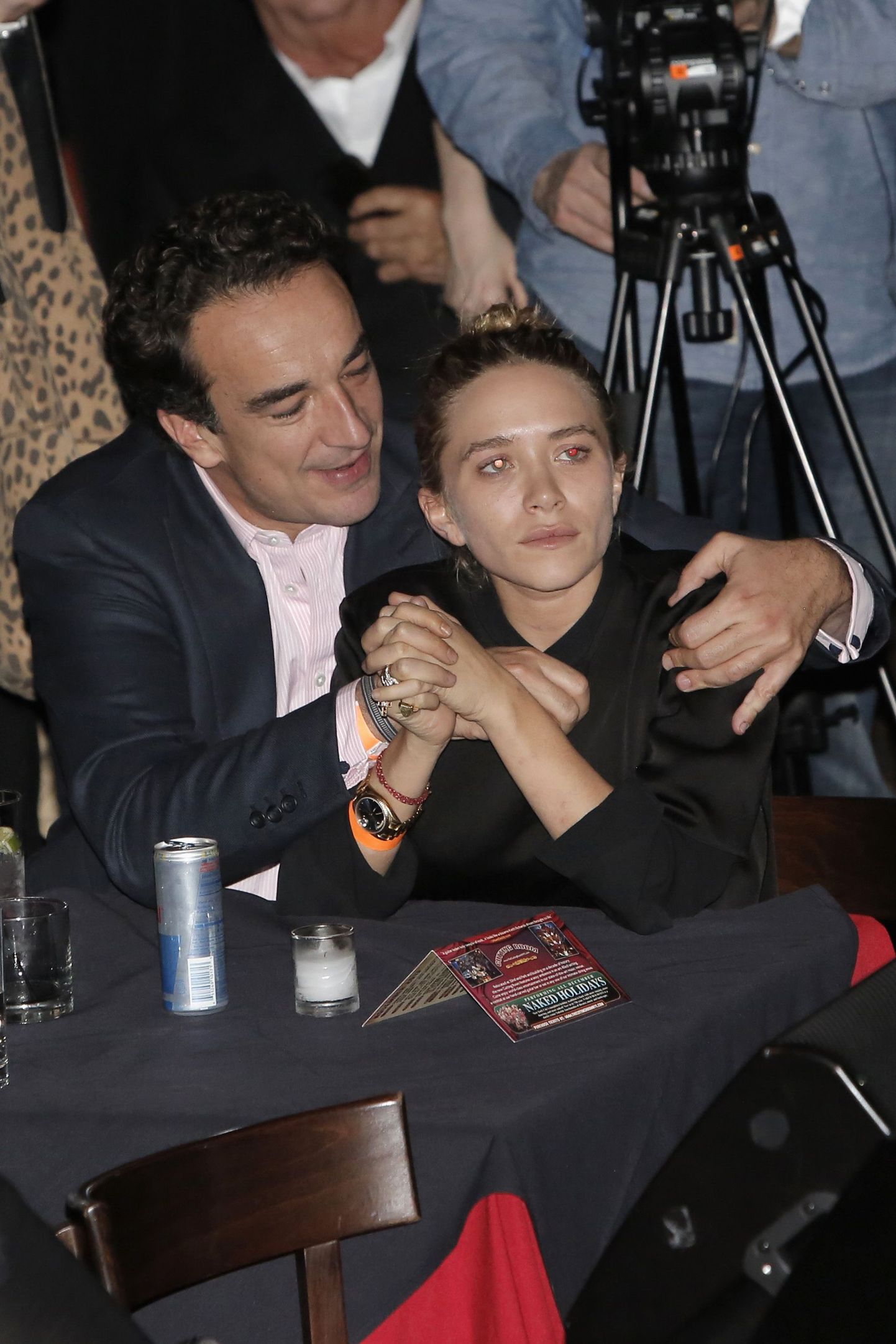 Olivier Sarkozy ja Mary-Kate Olseni vanusevahe on 17 aastat.