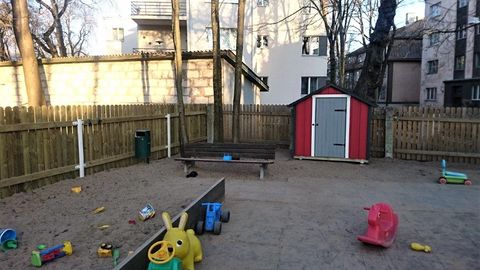 На детских площадках в центре Таллинна появятся домики для игрушек