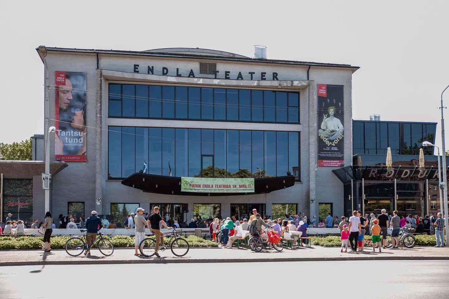Endla teater. Foto on illustreeriv.