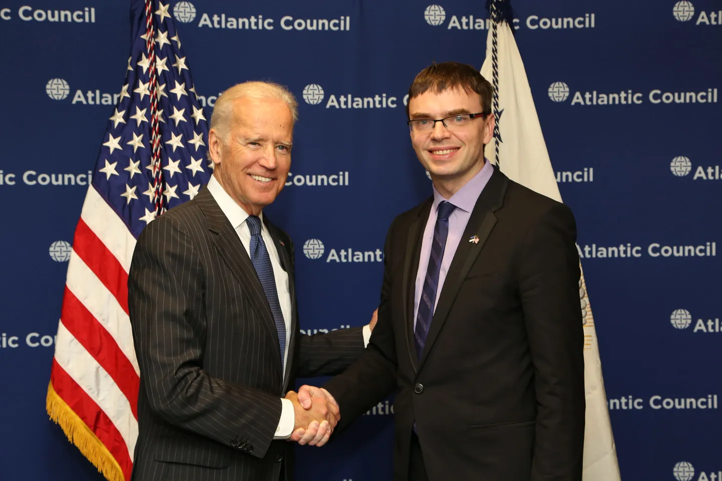 Kaitseminister Sven Mikser ja  Ameerika Ühendriikide asepresident Joe Biden.
