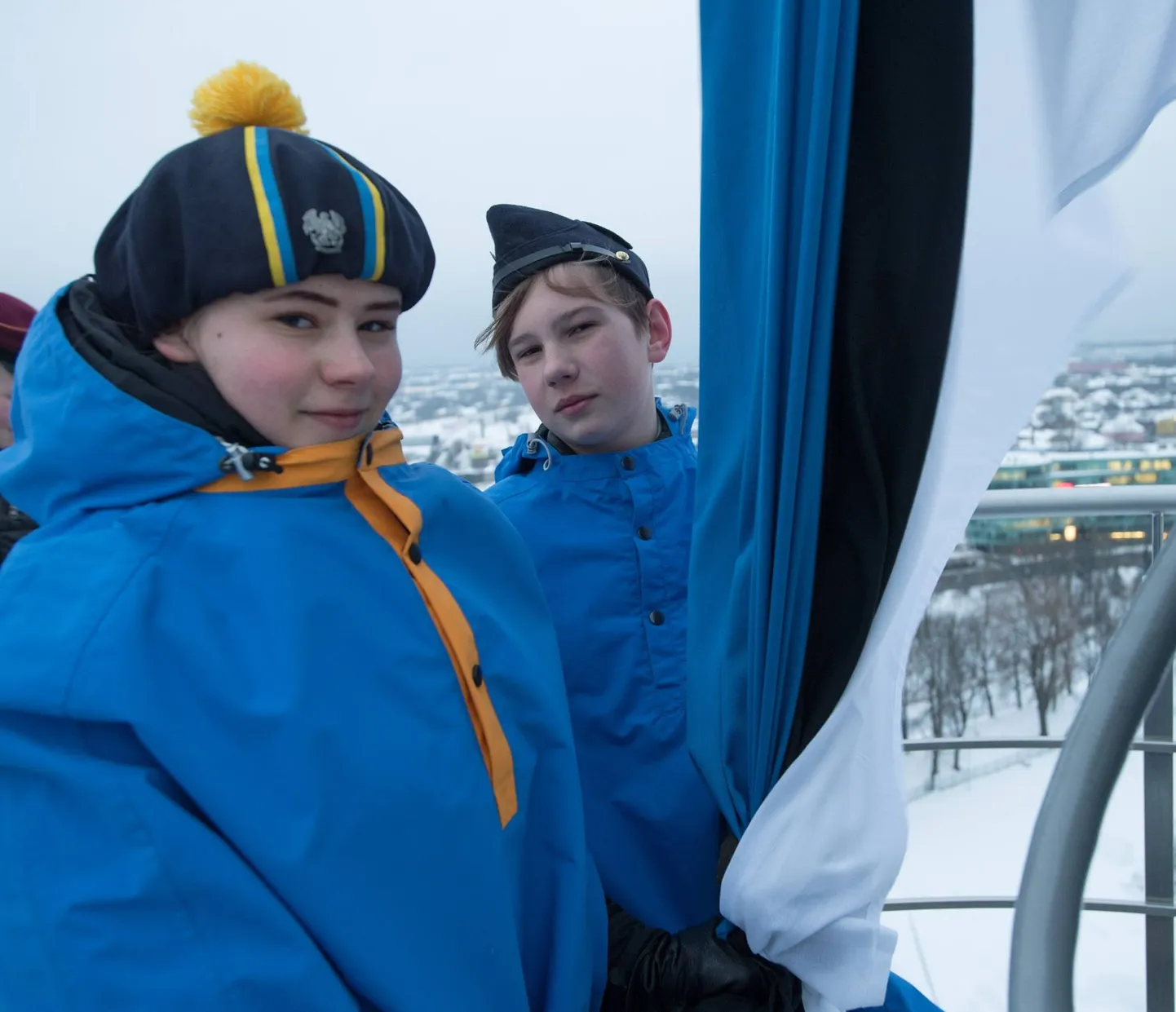 Riigilipu heiskasid Berit Pohlak ja Kristofer Kaljula.