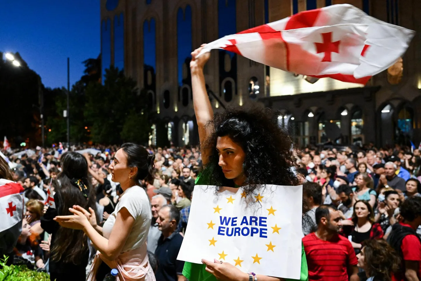 «Me oleme Euroopa» – sellist sõnumit kandva plakatiga avaldasid protestijad mullu juulis Thbilisis toetust Gruusia liitumisele Euroopa Liiduga. 