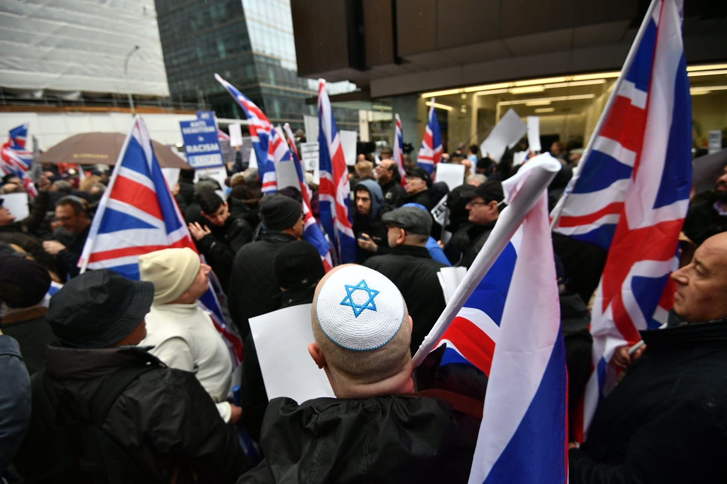 Antisemitismi vastane meeleavaldus Londonis.