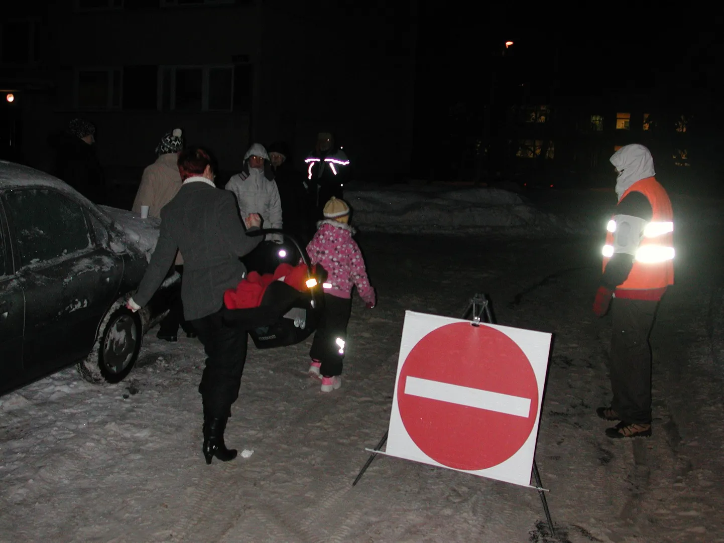 18. jaanuaril 2010 aastal sulgesid Soo 12 korteriühistu liikmed lasteaia juurde viiva tee.
