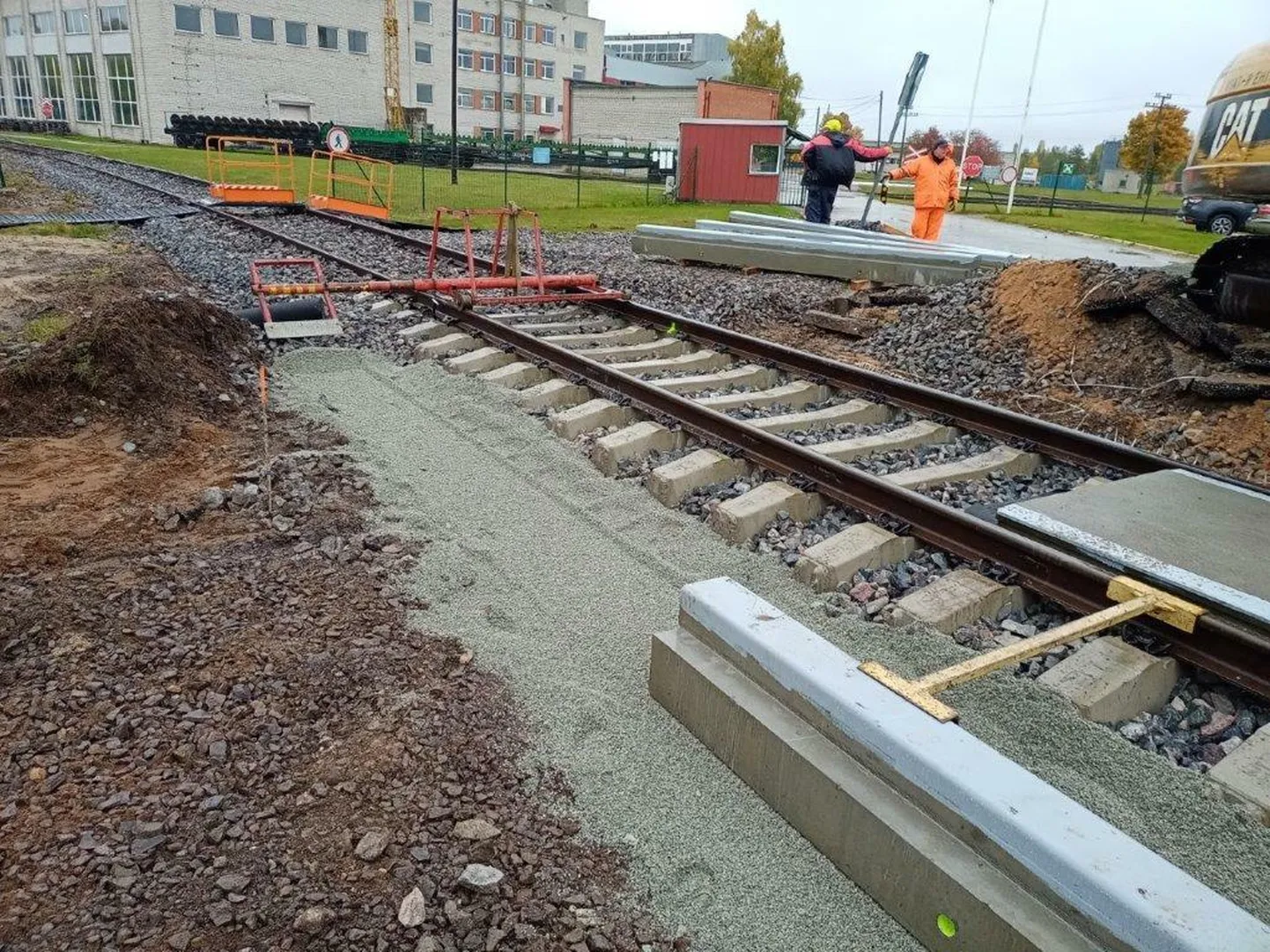 Hommiku puiestee ülesõidu remont.