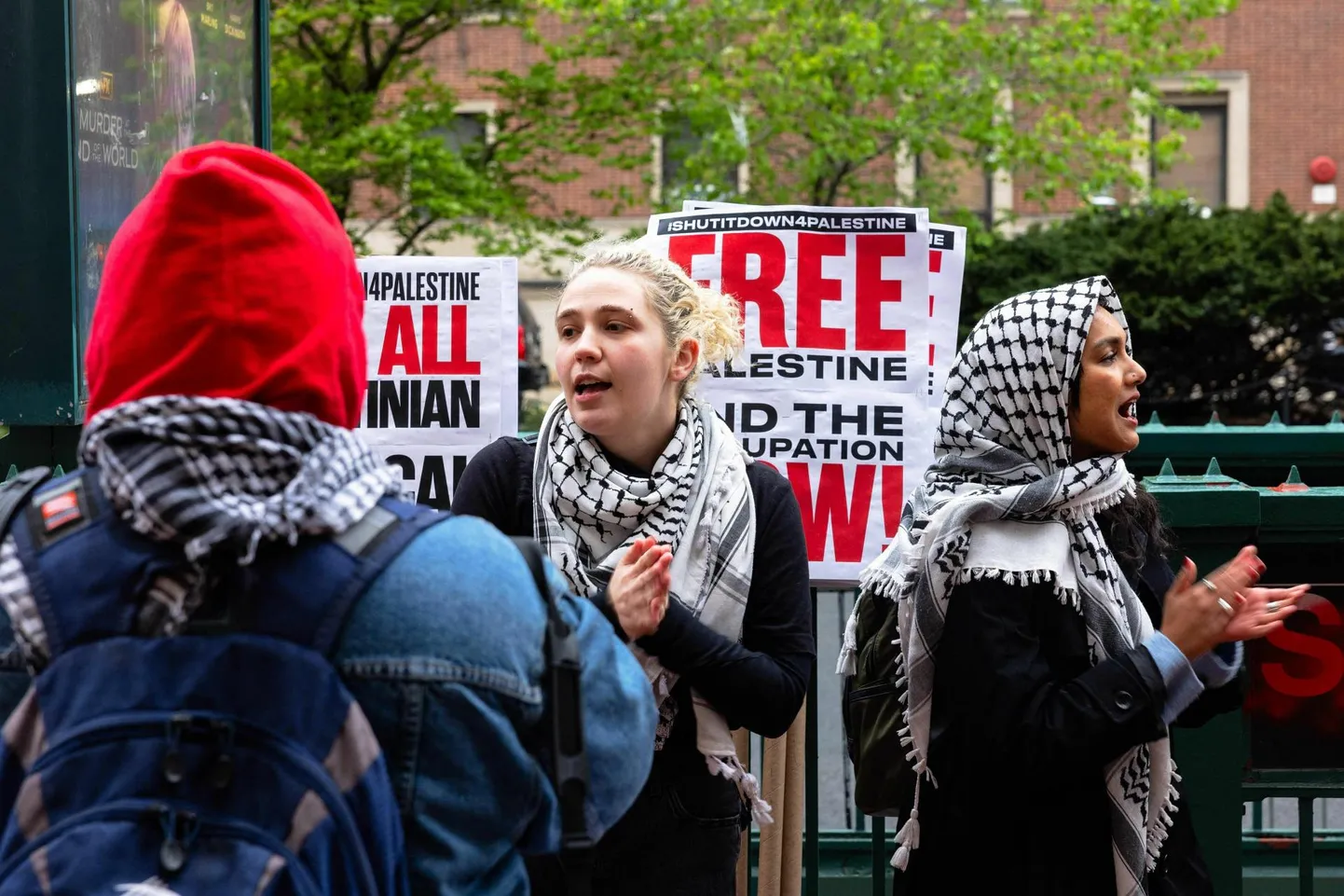Palestiina-meelsed protestijad Columbia Ülikoolis.