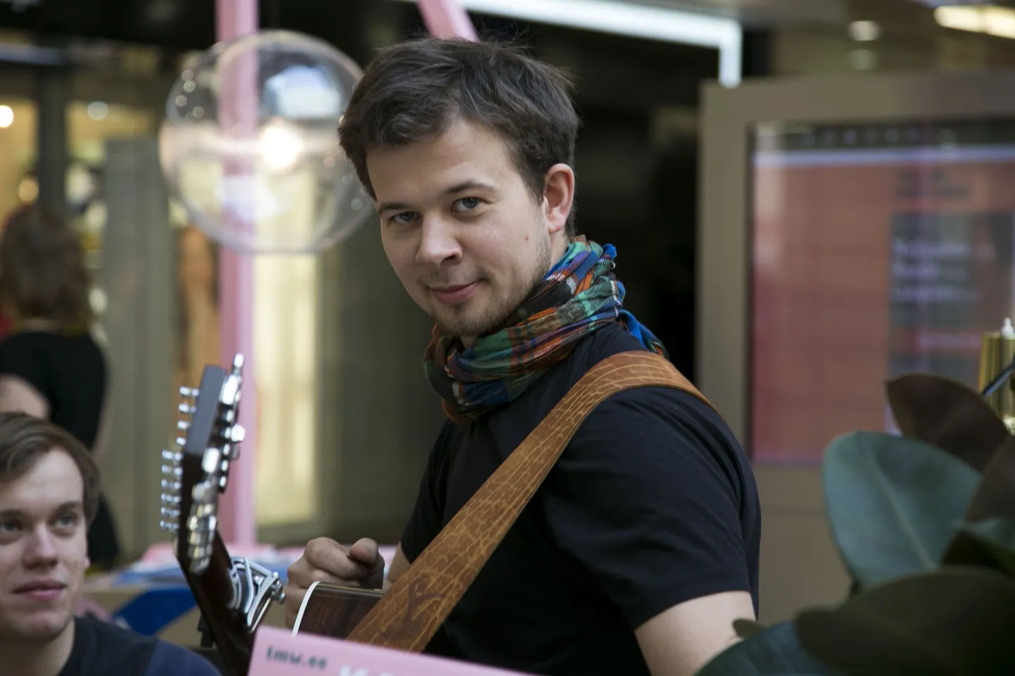Tallinn Music Week avas Viru Keskuses infopunkti minikontserdiga. Jalmar Vabarna.