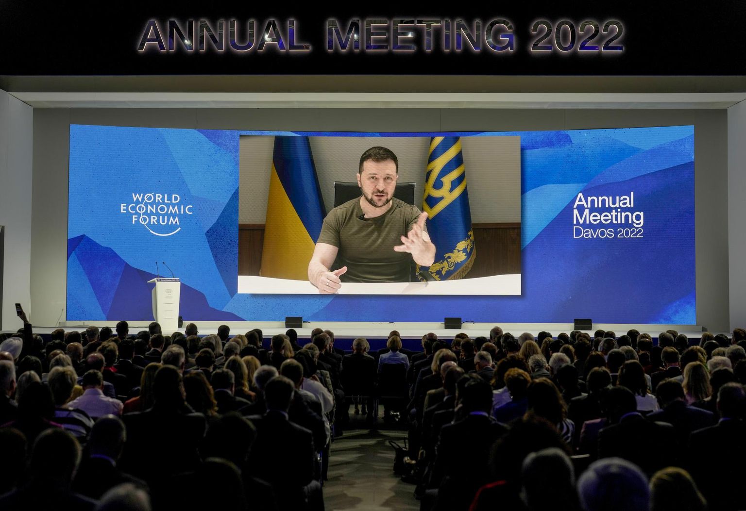 Ukraina president Volodõmõr Zelenskõi videoesinemine Davosi majandusfoorumil esmaspäeval. 