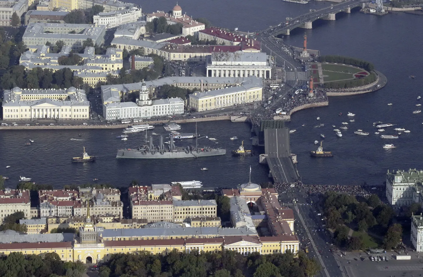 Kui reostus jõuab Peterburi linna jäävasse Neeva jõe suudmesse, siis on tõenäoline, et reostus jõuab ka Eesti rannikuvetesse.