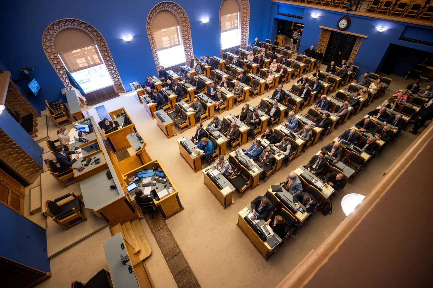 Riigikogu töö tõhusust on mõjutanud mitmed faktorid alates rahast kuni valimissüsteemini.