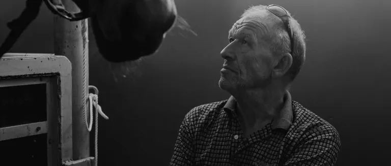 Kaader Vladimir Loginovi dokumentaalist «Hipodroom».