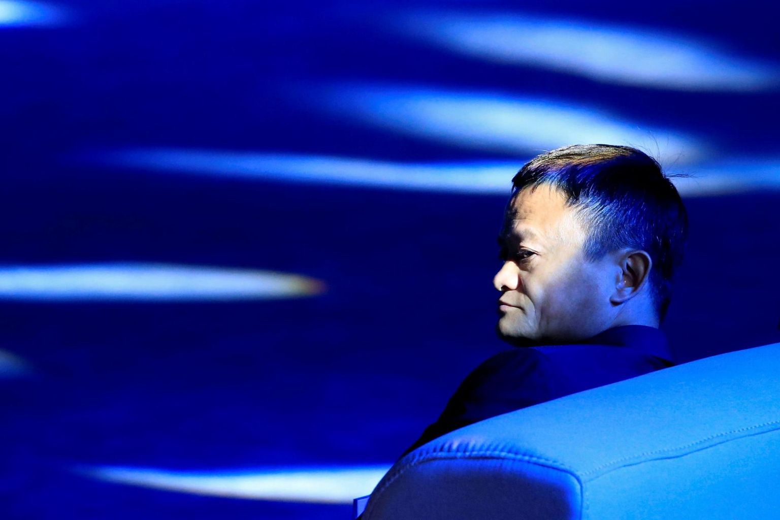 Pärast Hiina pangandust kritiseerivat kõnet on Jack Ma loodud Alibaba aktsia olnud püsivas languses. 