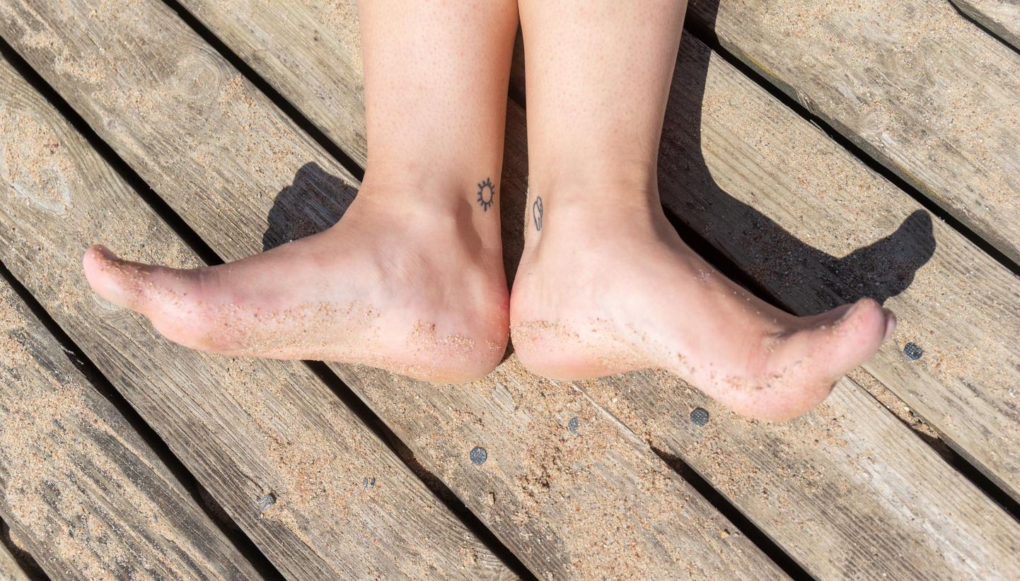 Korralik jalgade pesemine, kuivatamine ja kreemitamine aitab jalaprobleeme vältida.