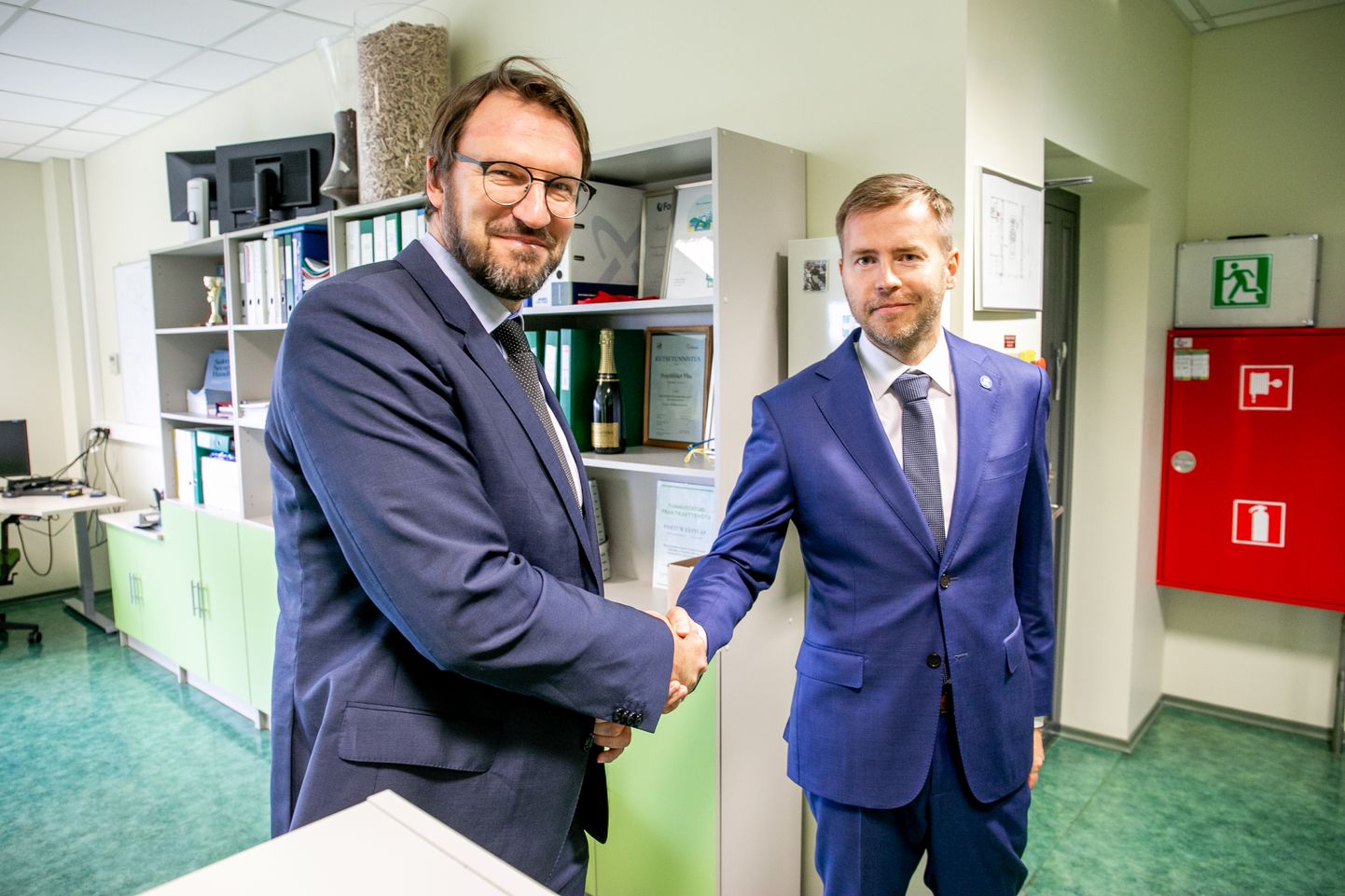 Eesti Vabariigi ettevõtlus- ja infotehnoloogiaminister Rene Tammist külastas Fortum Pärnu koostootmisjaama