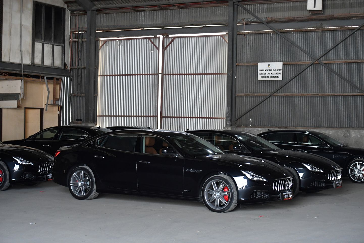 Paapua Uus-Guineas APECi tippkohtumise käigus kasutatud Maseratid.