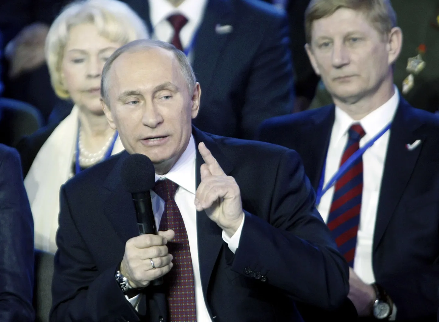 President Vladimir Putin esineb Doni-äärses Rostovis Ülevenemaalise Rahvarinde konverentsil.