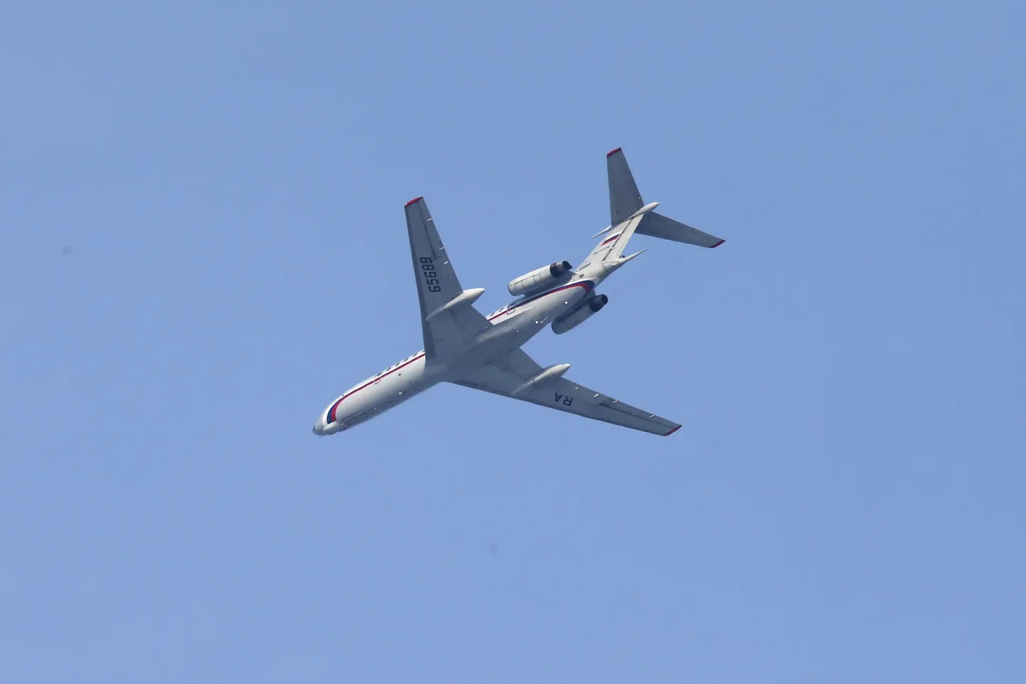 Самолет Ту-154. Иллюстративный снимок.