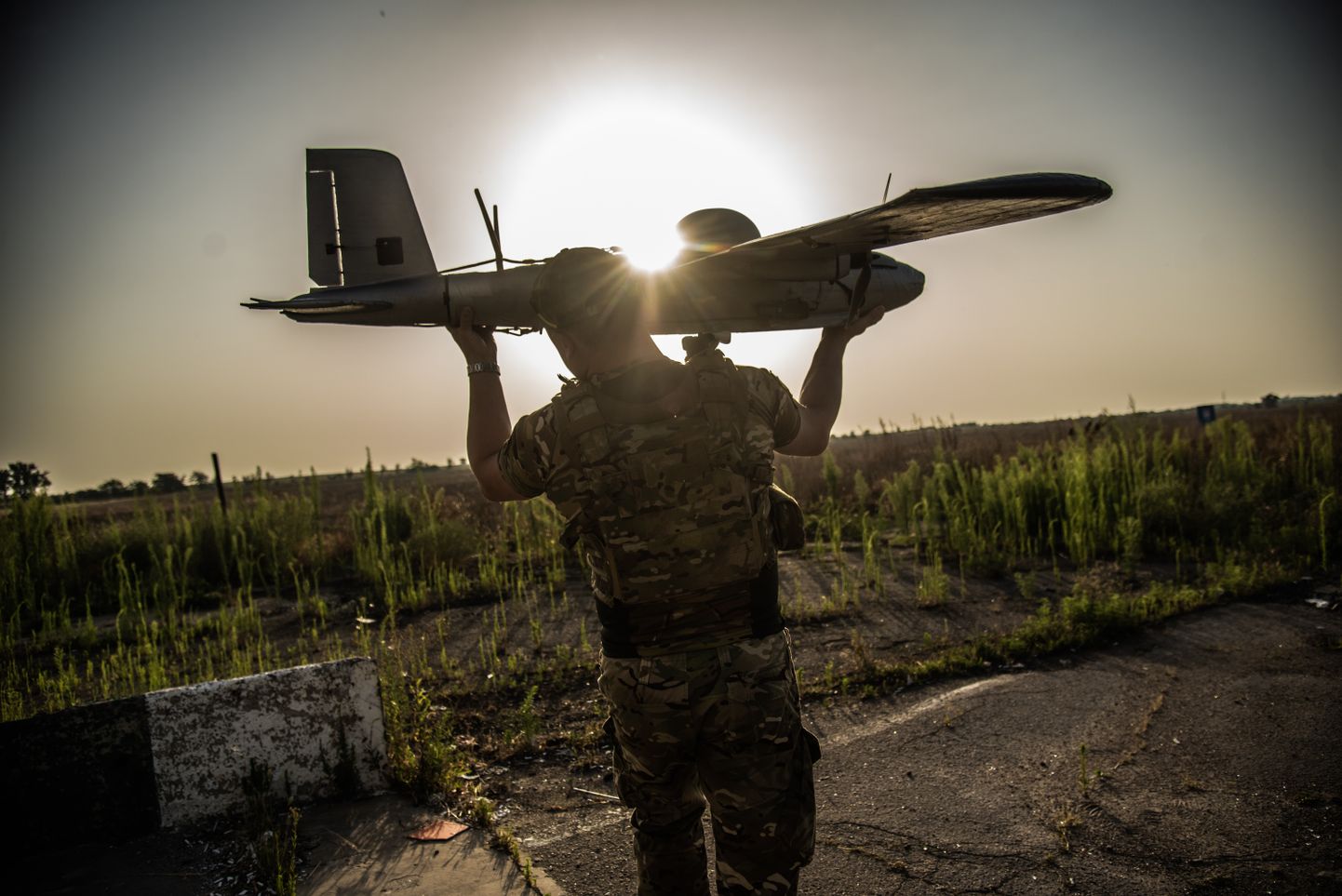 Ukraina sõjaväelane drooniga Hersoni oblastis