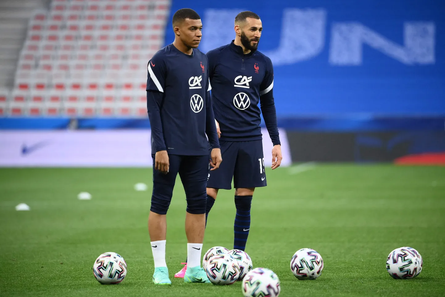 Prantsusmaa koondise ründajad. 22-aastane Kylian Mbappe (vasakul) ja Karim Benzema.