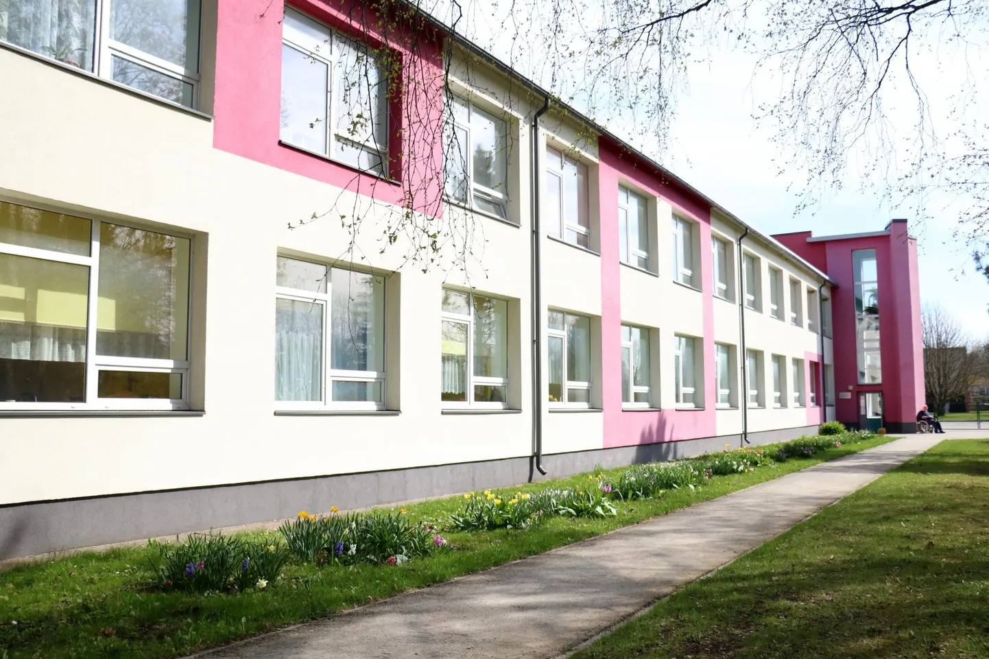 Väike-Maarja hooldekodu.
