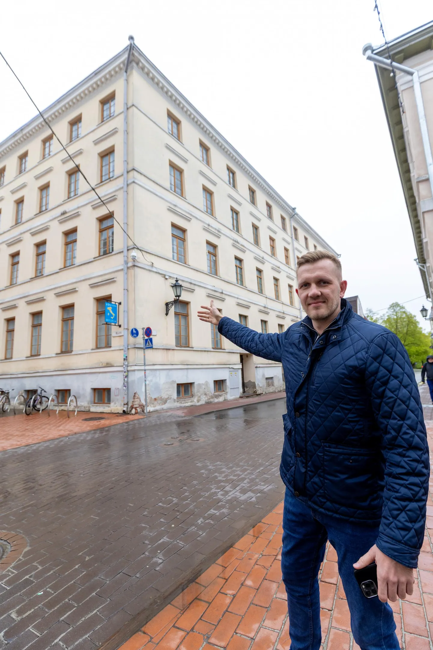 Livida Grupi juht Kaarel Kiidron loodab, et Gildi 8 asunud polikliinikus valmib äri- ja kortermaja kahe aasta pärast.