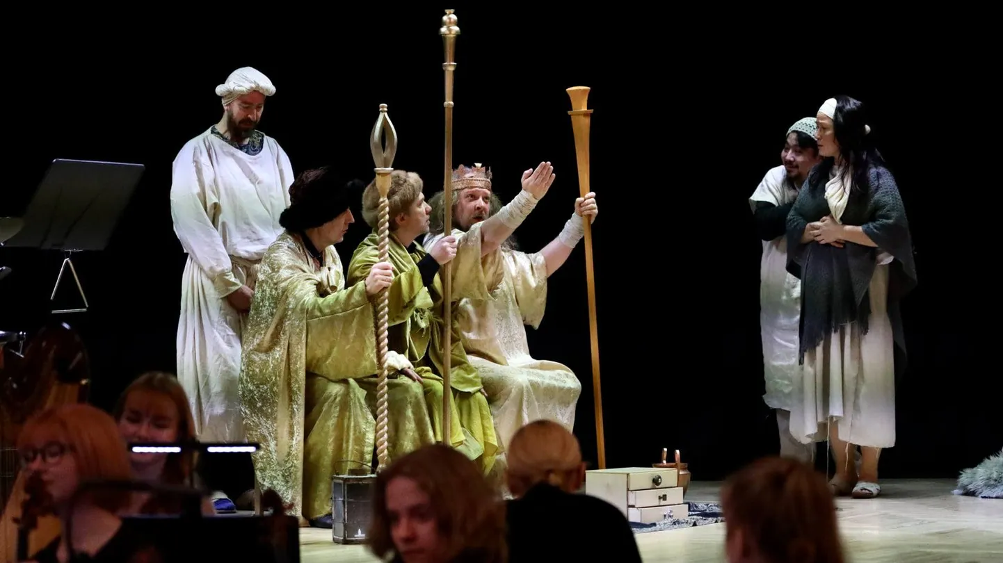 Opera Veto koostöös ja Tallinna Muusikakeskkooli sümfooniaorkestriga toob lavale Gian Carlo Menotti kogupere ooperi «Amahl ja öised külalised».