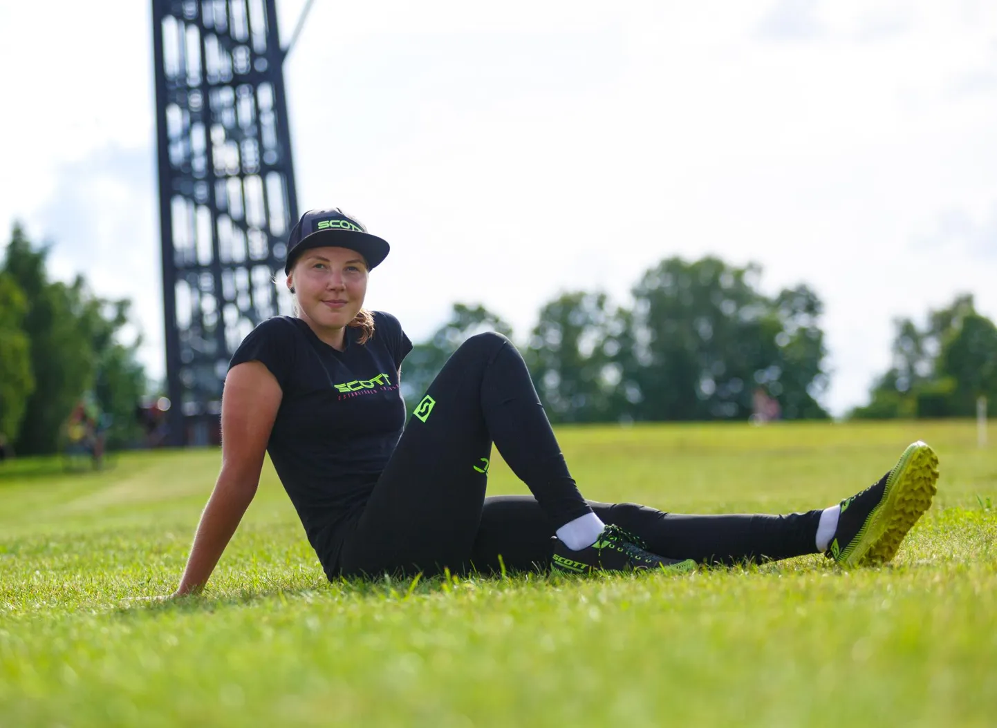 Haanja rattaklubi sportlane Mari-Liis Mõttus pole enda kinnitusel kordagi kahetsenud, et suusad ratta vastu vahetas. «Mulle väga meeldib vaheldusrikkus, mida rattasõit pakub: saad sõita nii metsas kui maanteel ja ka mägedes.»