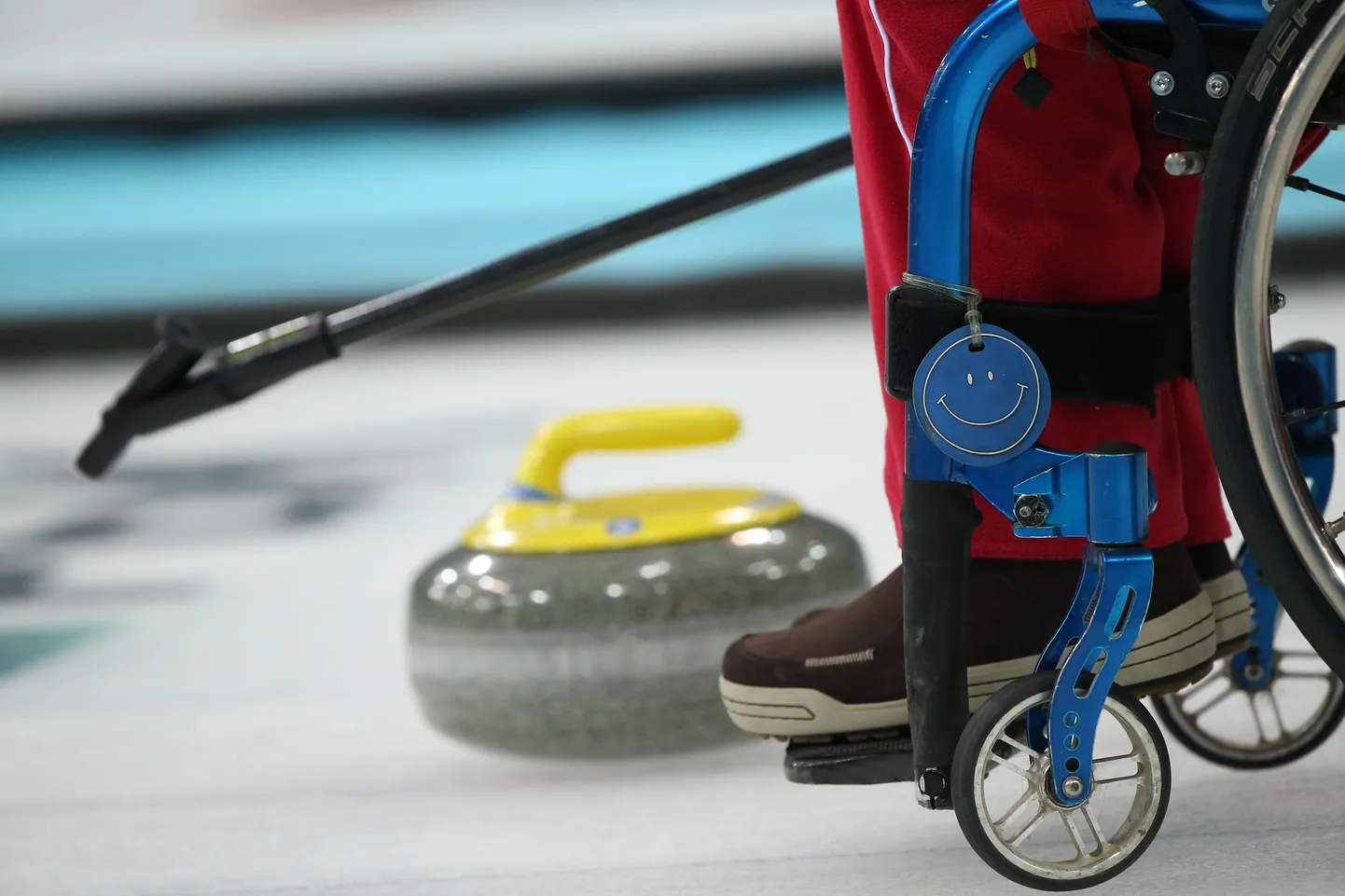 Ratastoolicurling võib palju rõõmu pakkuda.