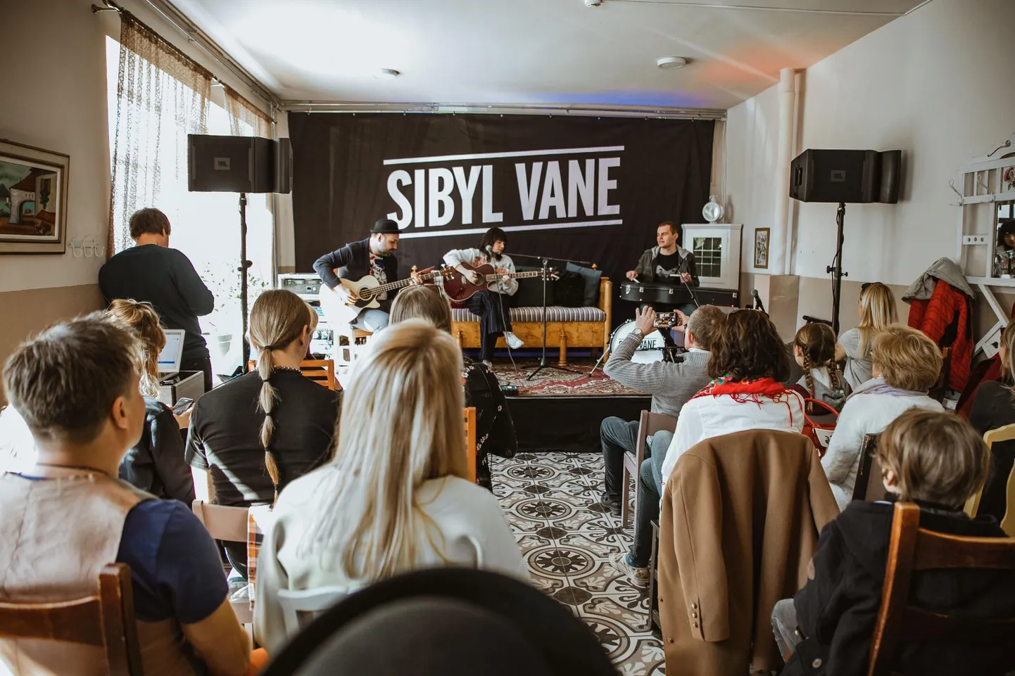 Sibyl Vane’i süda tuksub alati kodulinnale.