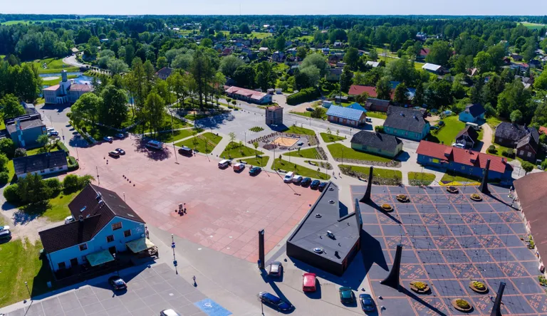 Tõrva keskväljak