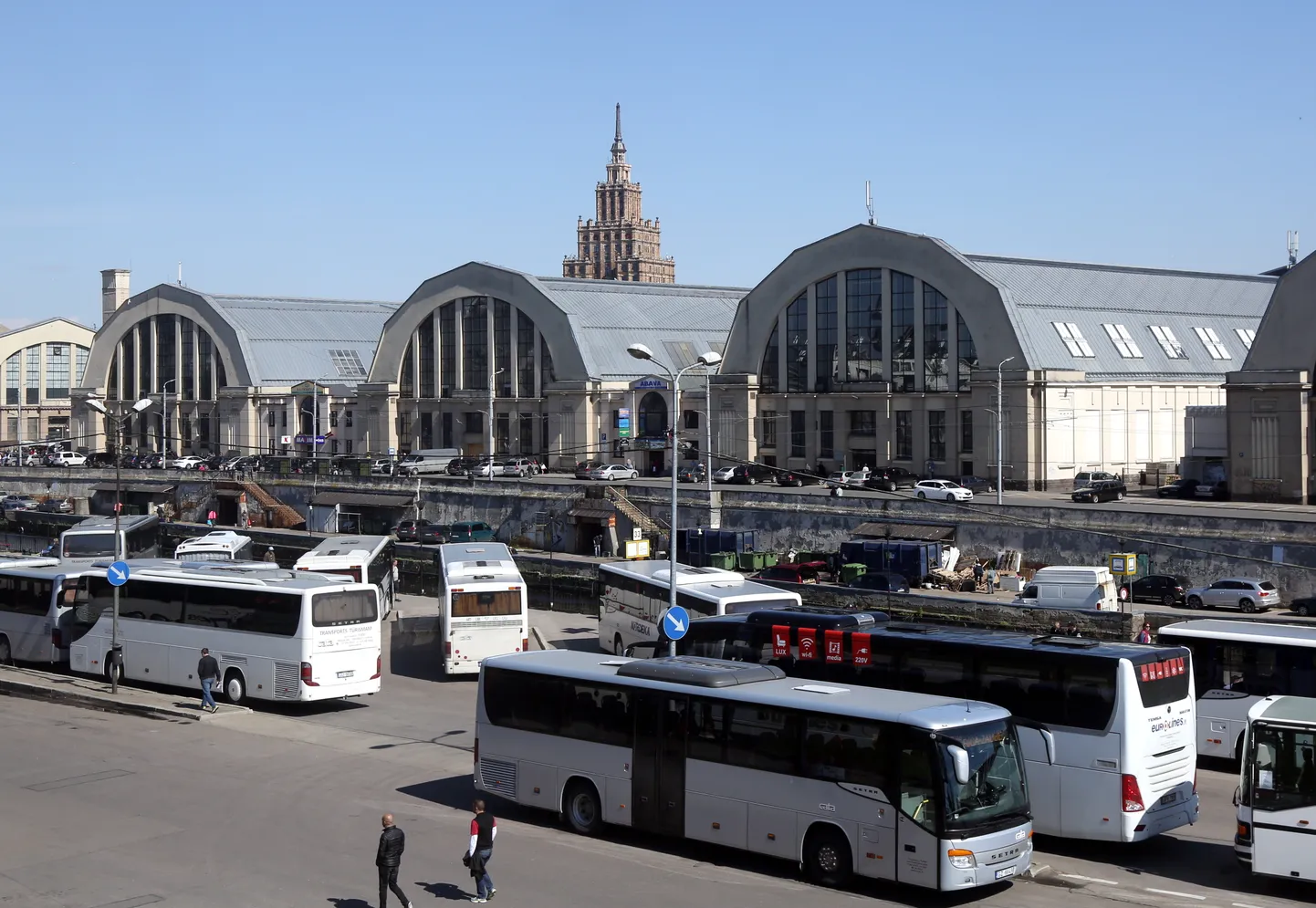 Вид на автовокзал в Риге