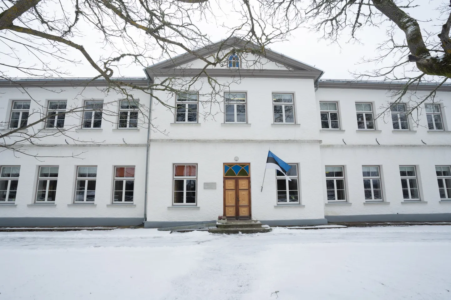 Lümanda koolimaja.