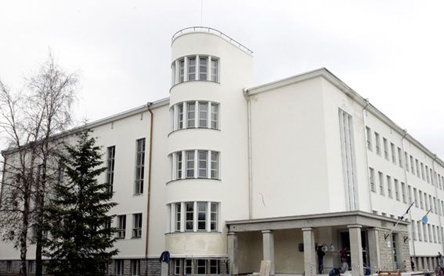 Rakvere gümnaasiumi renoveeritud hoone.