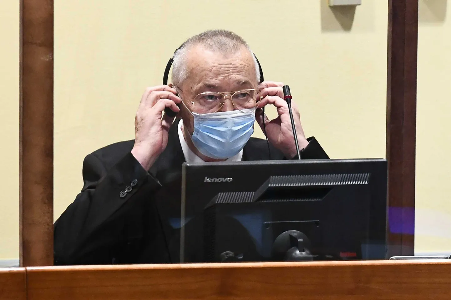Bijušais Serbijas Valsts drošības dienesta priekšnieks Jovics Stanišičs ANO Starptautiskajā kriminālnoziegumu tribunālā bijušajai Dienvidslāvijai
