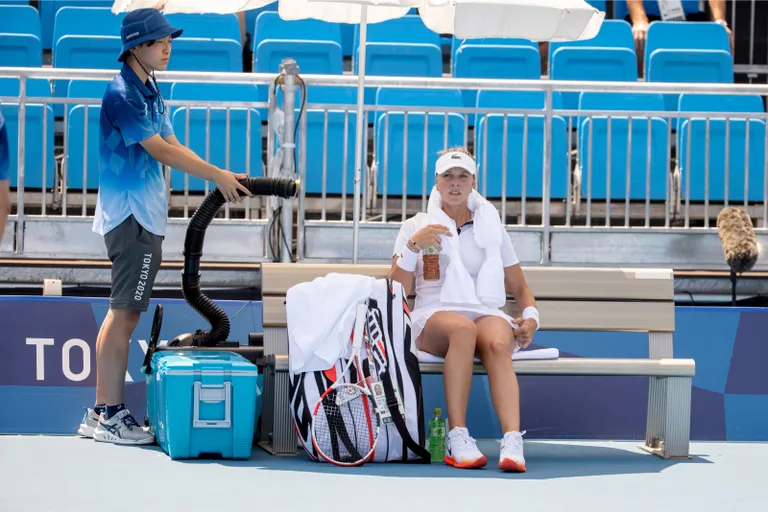 Anett Kontaveit võitles lisaks vastasele ka lihaskrampidega.