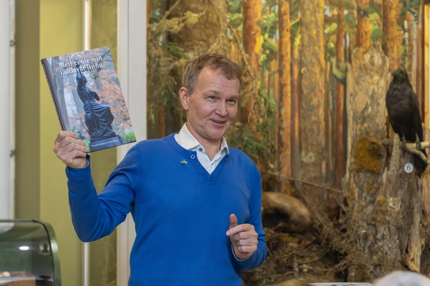 Jaak Pihlak on töötanud Viljandi muuseumi juhina 1991. aastast. Fotol on ta kuu aega tagasi olnud Viljandi Muuseumi Toimetiste sarja kümnenda trükise esitlusel.